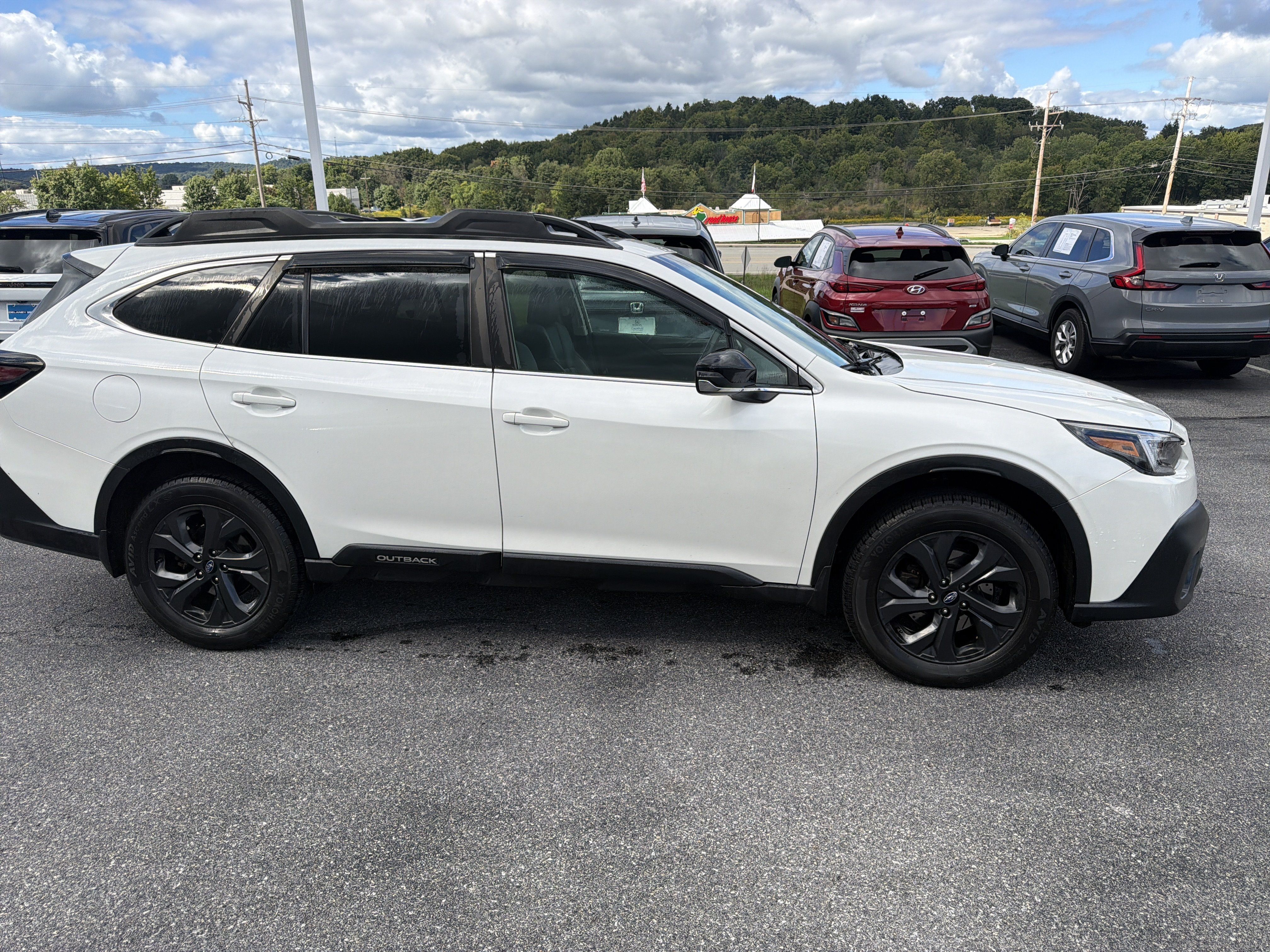 Used 2021 Subaru Outback Onyx Edition XT w/ Popular Package #2 AWD/4WD image 3