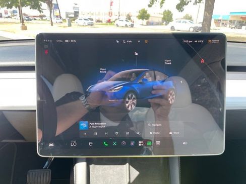 Used 2024 Tesla Model Y Long Range AWD/4WD image 7