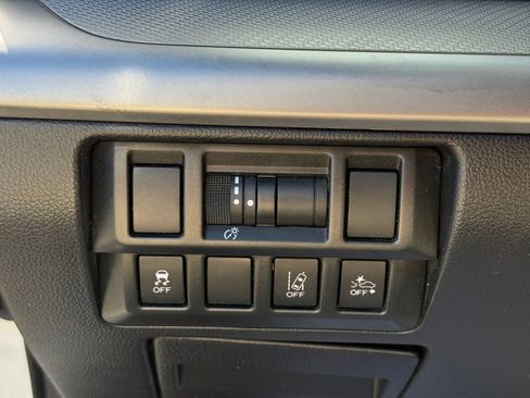 Used 2019 Subaru Outback 2.5i Premium AWD/4WD image 18