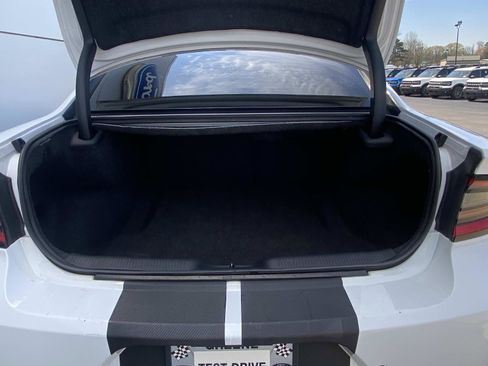 Used 2019 Dodge Charger SRT Hellcat w/ Harman/Kardon Audio Group image 8
