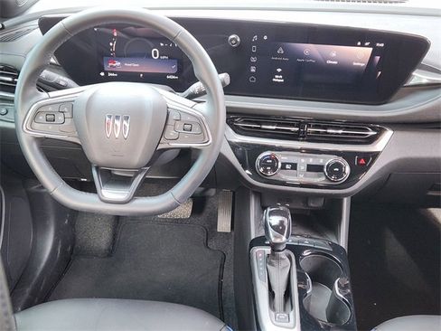 Used 2024 Buick Envista Sport Touring w/ Experience Buick Package image 27