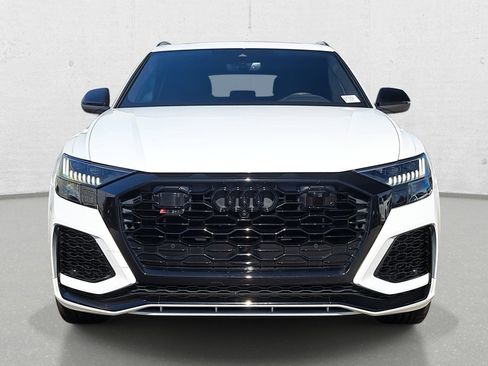 Used 2023 Audi RS Q8 4.0T image 2
