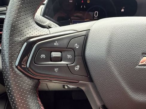 Used 2025 Chevrolet Trax RS w/ Driver Confidence Package FWD image 30