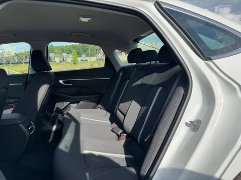 Used 2025 Hyundai Sonata SEL FWD image 12