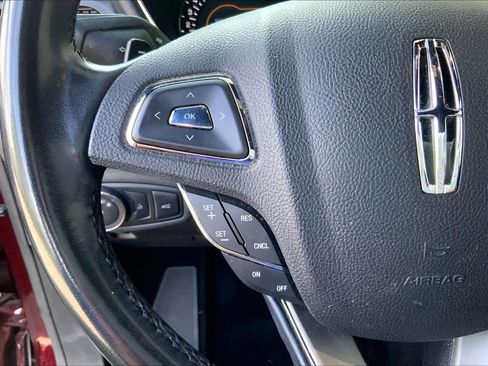 Used 2018 Lincoln MKC Select w/ Select Plus Package AWD/4WD image 24