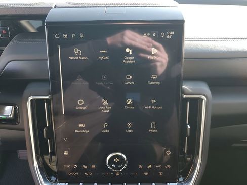 New 2026 GMC Yukon Denali w/ Sun & Power Step Package image 39