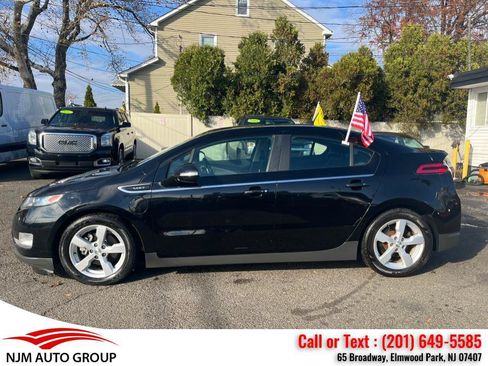 Used 2014 Chevrolet Volt w/ Enhanced Safety Package 2 FWD image 6