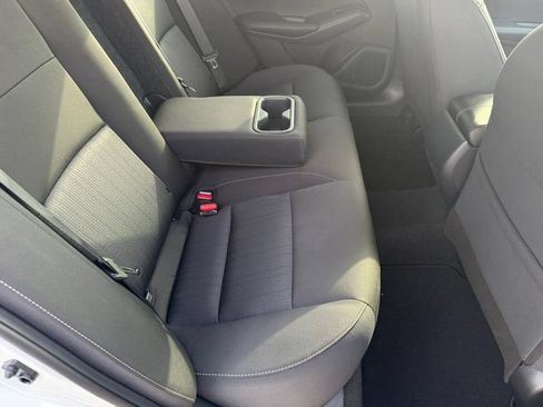 Used 2022 Nissan Altima 2.5 SV FWD image 17