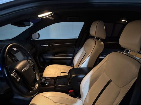 Used 2014 Chrysler 300 Uptown Edition w/ Quick Order Package 22M image 23