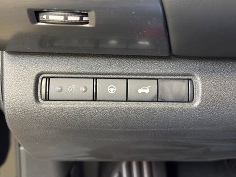 New 2026 Nissan Pathfinder SL AWD/4WD image 30