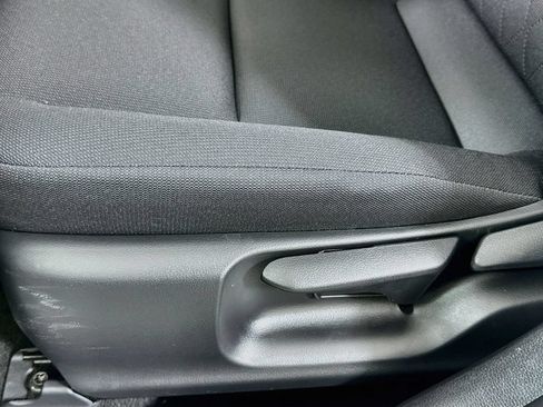 Used 2025 Toyota Corolla LE FWD image 20