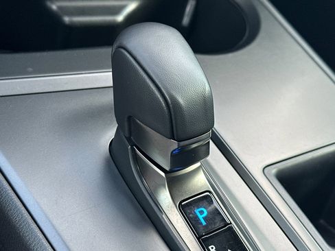 Certified 2025 Lexus UX 300h FWD image 27