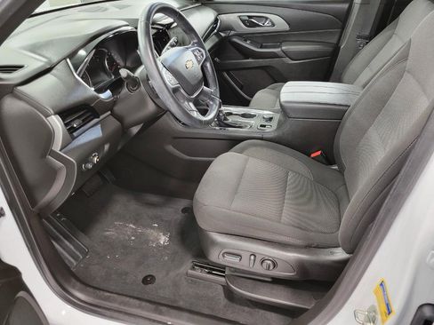 Used 2023 Chevrolet Traverse LT w/ LPO, Cargo Package image 9