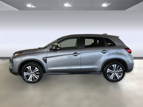 Used 2025 Mitsubishi Outlander Sport ES AWD/4WD image 2