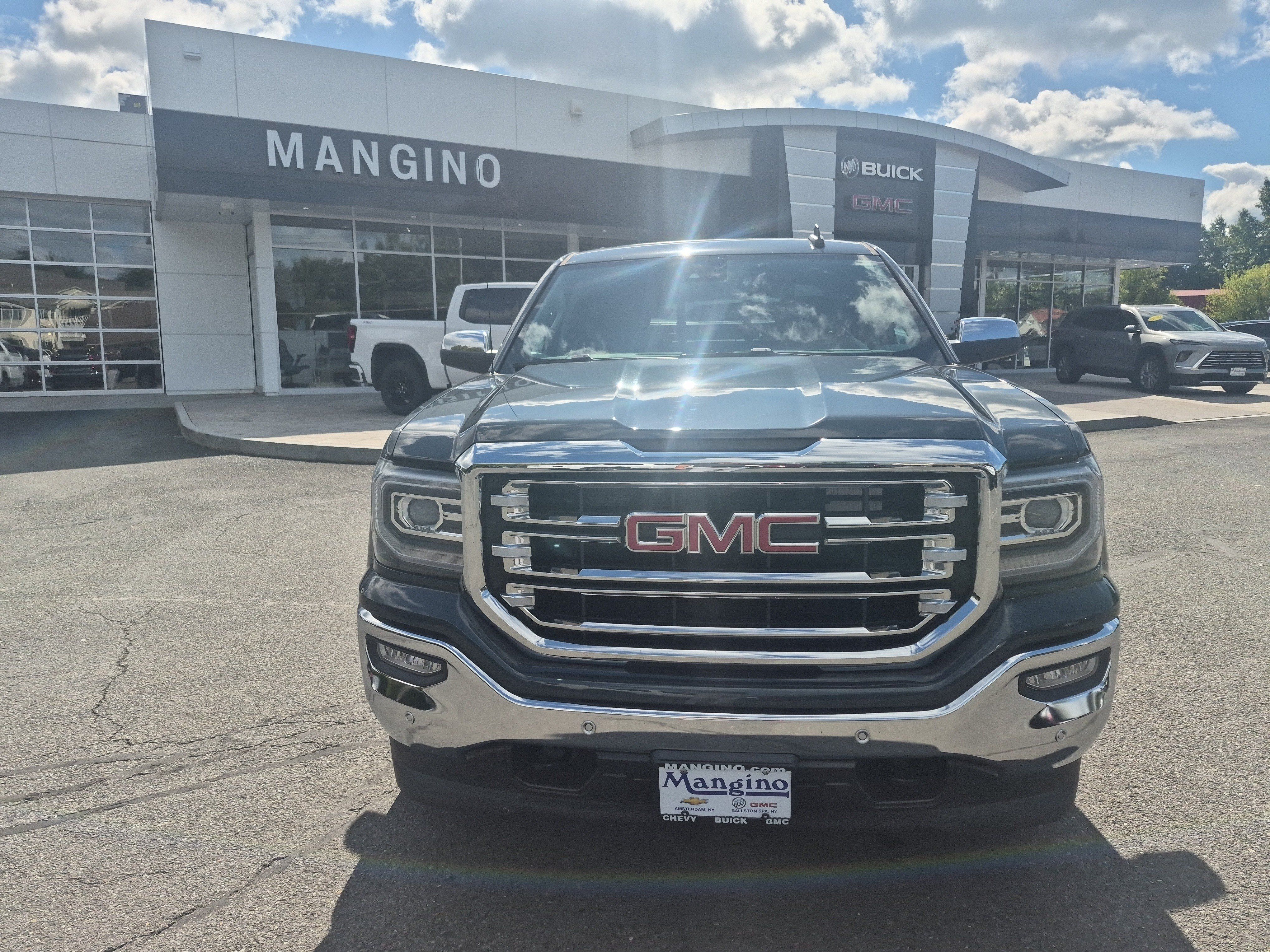 Used 2018 GMC Sierra 1500 SLT AWD/4WD image 8