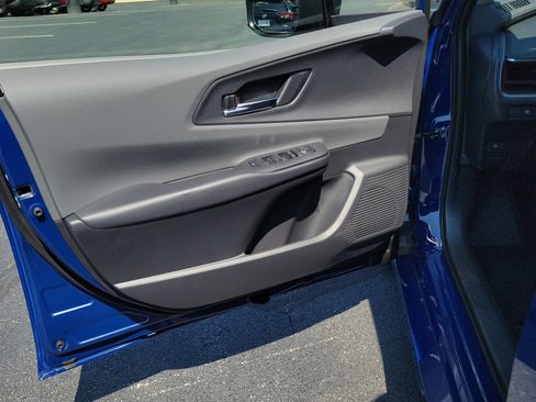 New 2027 Toyota Prius XLE FWD image 17
