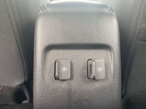 Used 2022 Nissan Kicks SV image 22