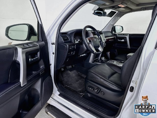Used 2024 Toyota 4Runner Limited AWD/4WD image 3