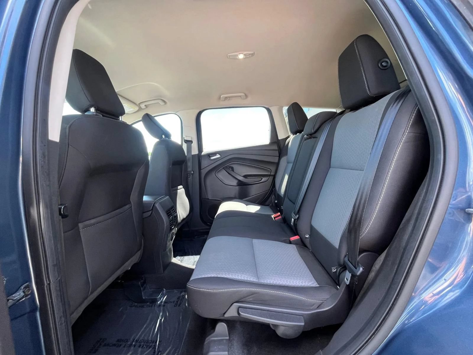 Used 2018 Ford Escape SE w/ SE Sync 3 Package AWD/4WD image 27
