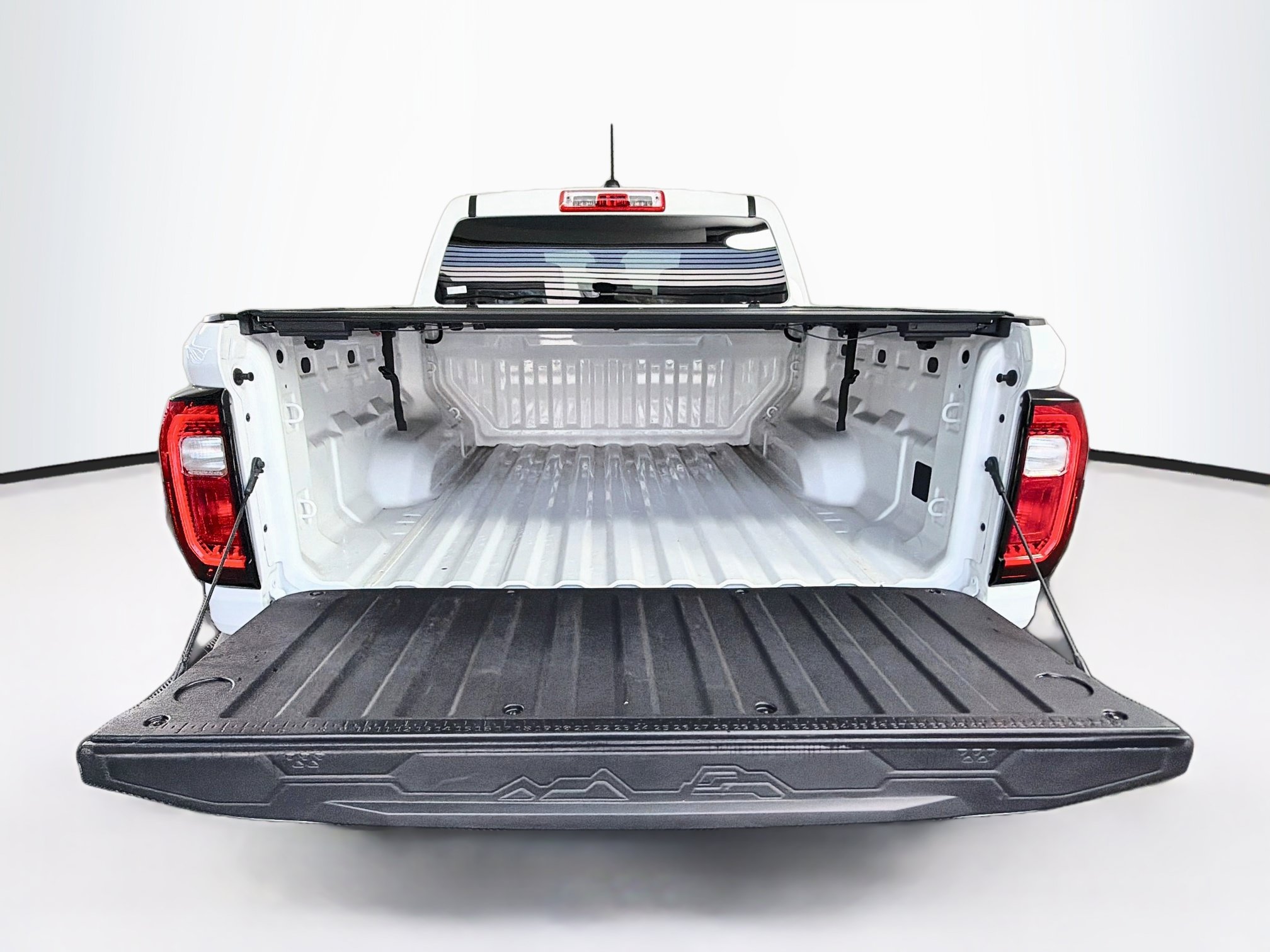 Used 2024 GMC Canyon Elevation RWD image 29