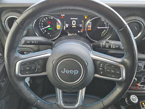 Used 2022 Jeep Wrangler Unlimited Rubicon 4xe w/ Steel Bumper Group AWD/4WD image 8