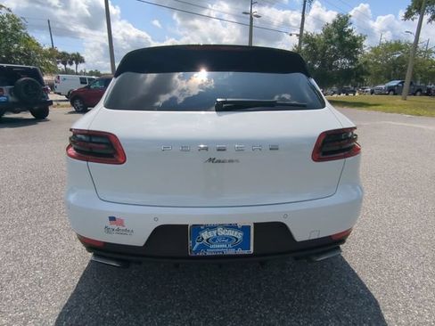 Used 2018 Porsche Macan AWD/4WD image 6