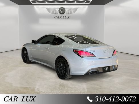 Used 2016 Hyundai Genesis 3.8 RWD image 3