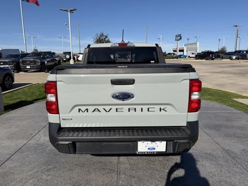 Certified 2022 Ford Maverick Lariat image 5