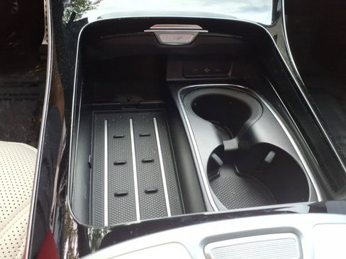 Used 2022 Mercedes-Benz S 580 4MATIC Sedan w/ AMG Line Package image 27