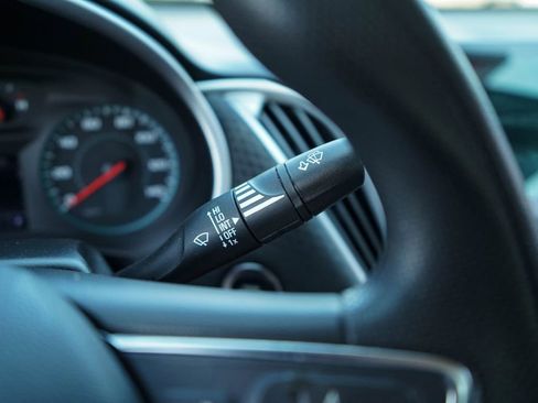 Used 2024 Chevrolet Malibu LT image 28