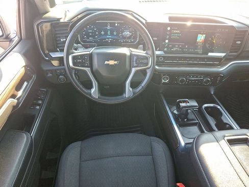 Certified 2022 Chevrolet Silverado 1500 LT w/ Z71 Off-Road Package image 21