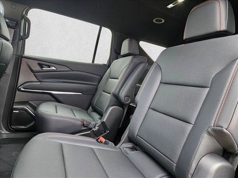 New 2026 Chevrolet Traverse Z71 w/ Enhanced Driving Package AWD/4WD image 16