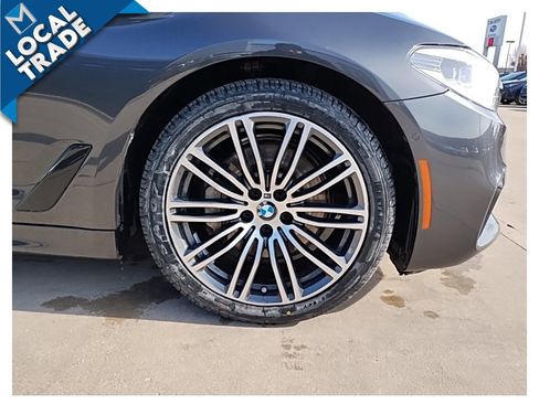 Used 2017 BMW 530i xDrive image 13