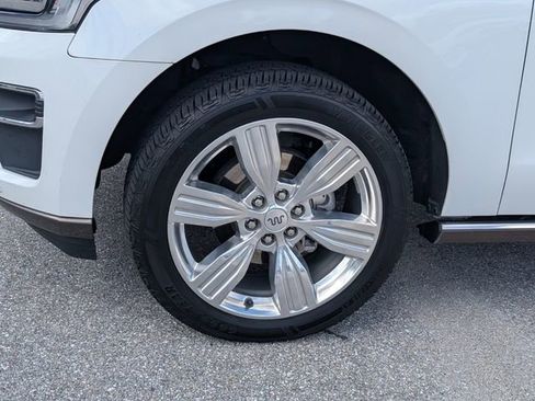 Certified 2022 Ford Expedition Max King Ranch image 4