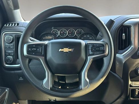 Used 2020 Chevrolet Silverado 1500 LT AWD/4WD image 29
