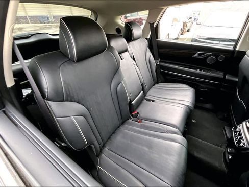 Used 2022 Genesis GV80 2.5T w/ Prestige Package 05 image 17