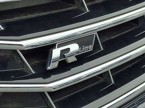 Used 2016 Volkswagen Passat 1.8T R-Line FWD image 12