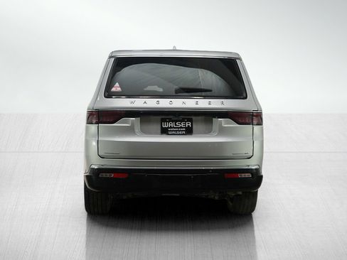 Used 2023 Jeep Wagoneer L Series II w/ Premium Group I image 4