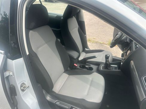 Used 2017 Volkswagen Jetta S FWD image 16