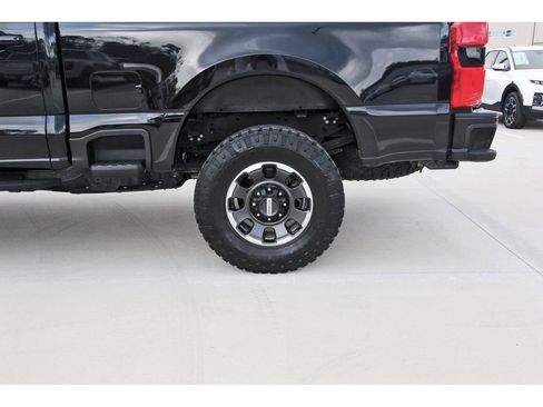 Used 2023 Ford F250 Lariat w/ Tremor Off-Road Package image 29