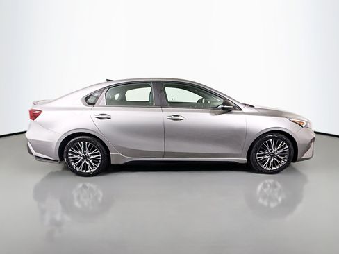 Used 2022 Kia Forte GT-Line FWD image 11