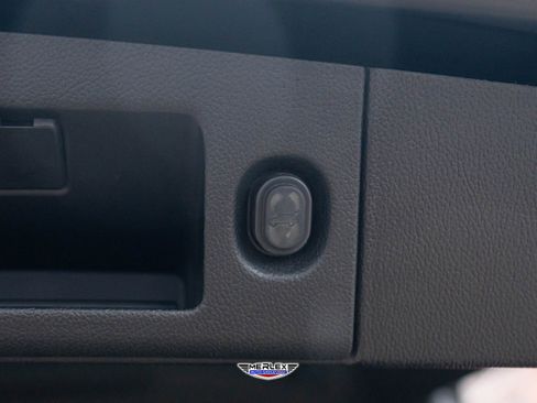 Used 2019 Cadillac Escalade ESV Platinum image 53