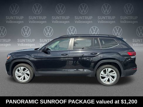 Used 2023 Volkswagen Atlas SE w/ Panoramic Sunroof Package AWD/4WD image 2