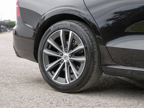 Used 2021 Volvo S60 T5 Momentum image 54