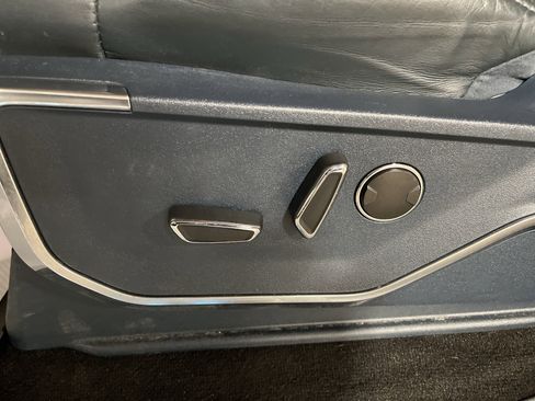 Used 2022 Ford F150 Limited image 14