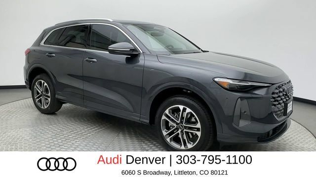 Used 2025 Audi Q5 Premium AWD/4WD image 2