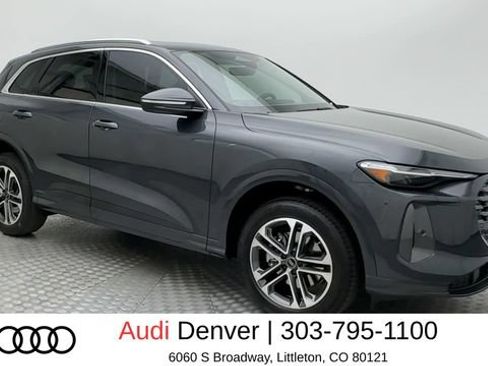 Used 2025 Audi Q5 Premium Plus AWD/4WD image 2