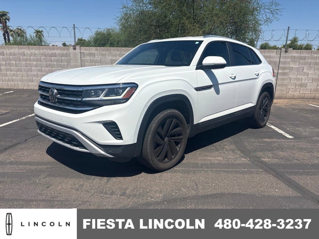 Used 2023 Volkswagen Atlas Cross Sport SE w/ Black Wheel Package FWD image 1
