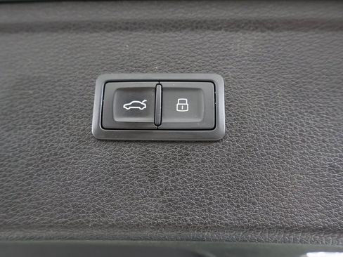 Used 2023 Audi Q5 2.0T Premium Plus w/ Premium Plus Package image 16