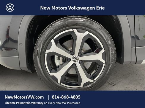 New 2026 Volkswagen Tiguan SE AWD/4WD image 12